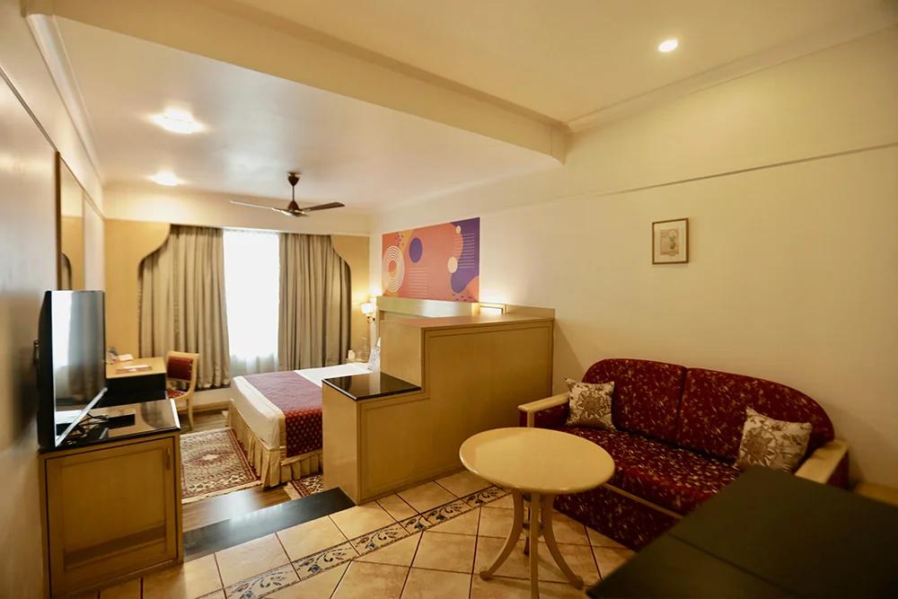 Ira By Orchid Mumbai T-2 International Airport Hotell Exteriör bild